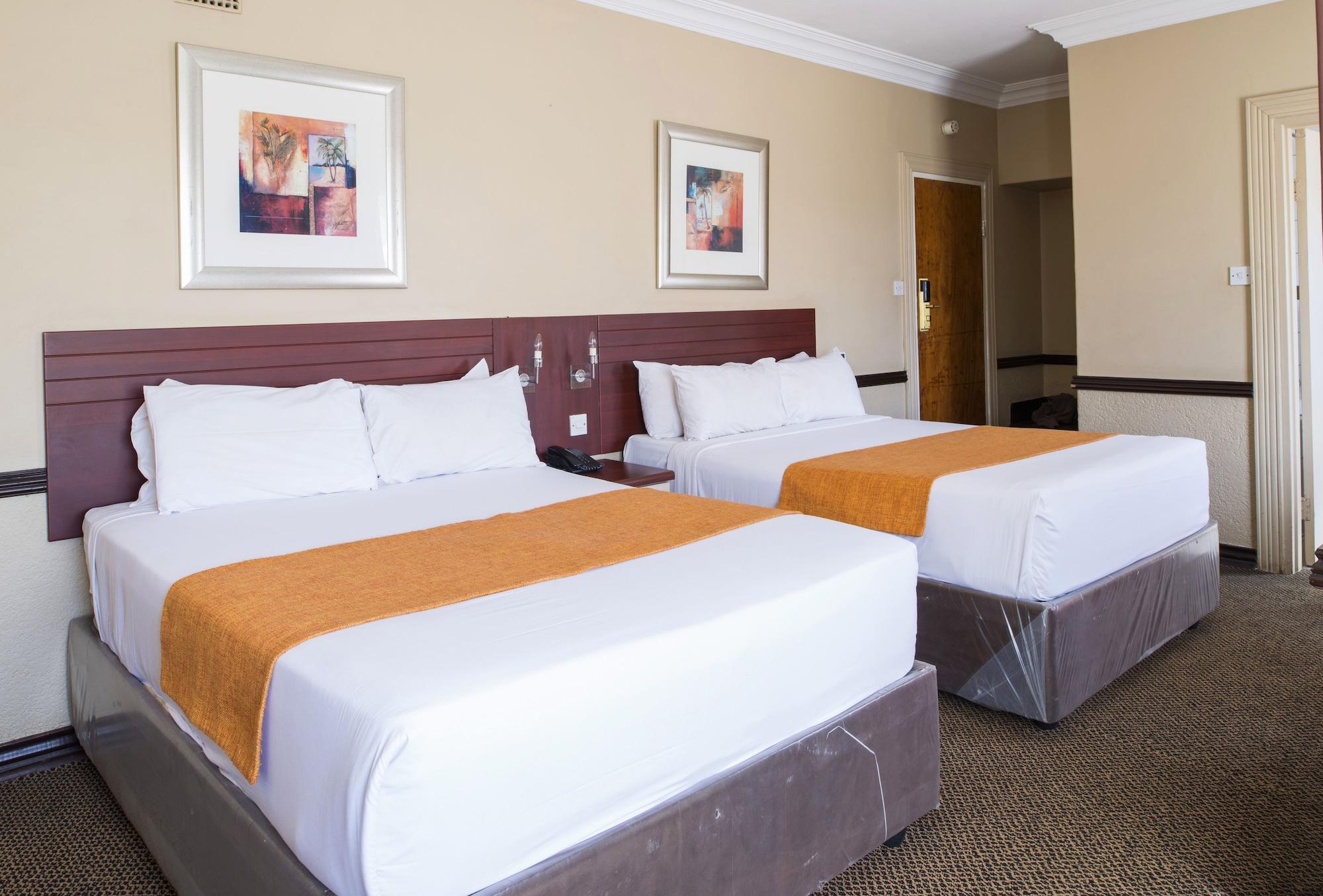 New Ambassador Hotel Harare Buitenkant foto