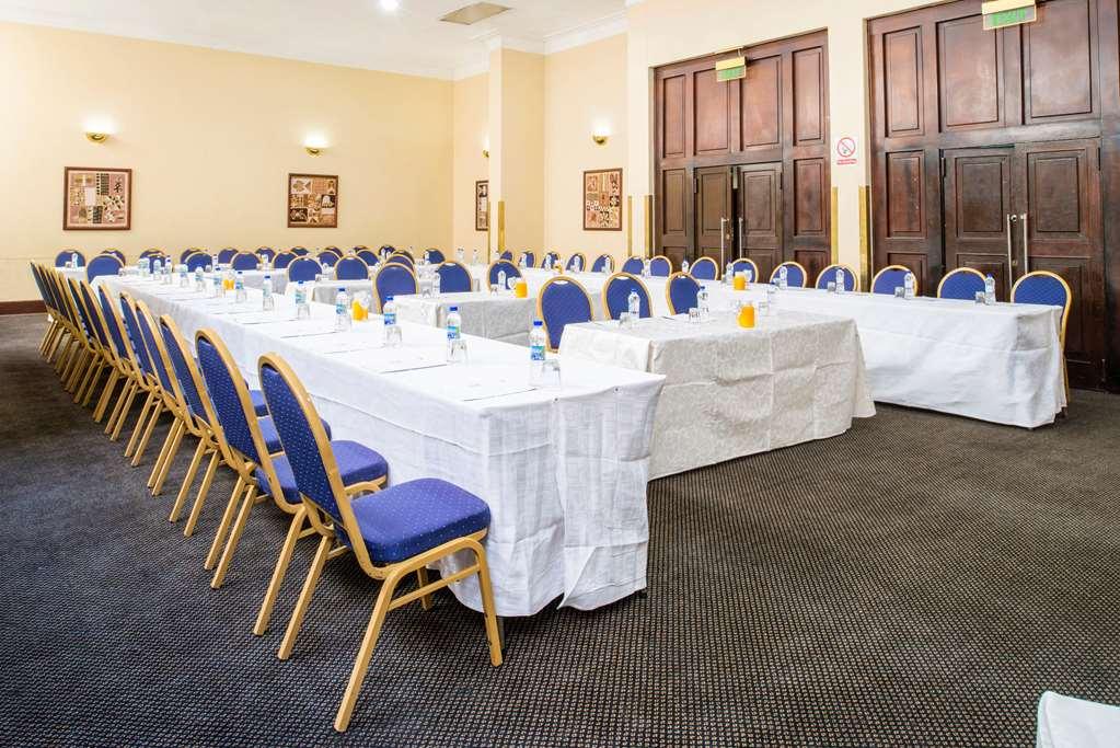 New Ambassador Hotel Harare Faciliteiten foto